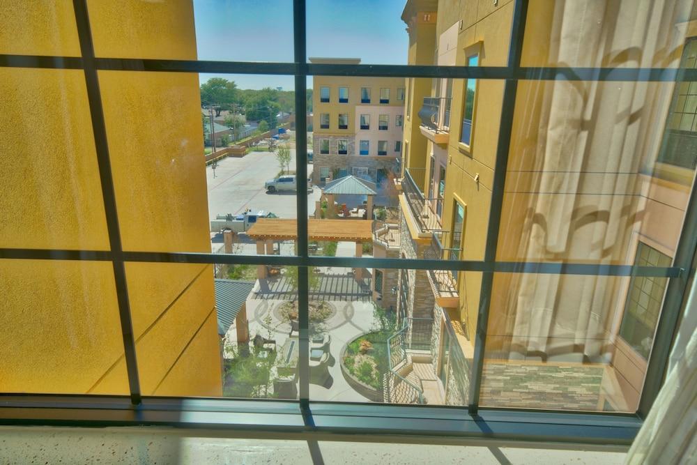 Staybridge Suites Lubbock South By Ihg Exterior photo